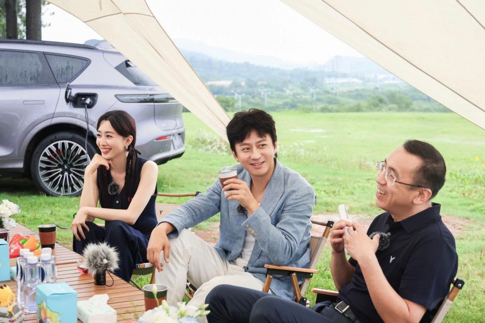 �߶�SUV�Ј�(ch��ng)׃�������DFREE+ 22.99�f��