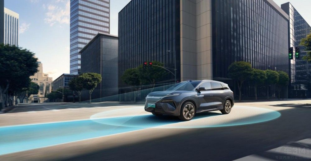 ���ͥ�ĵ�һ�_��ŞSUV�ȁ�����L��ʽ����