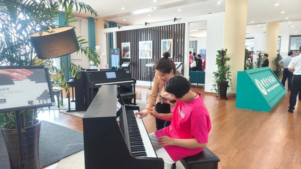 һ���W�Ͽ͑��P(gu��n)���Є� �c܇���Ĺ���֮�s