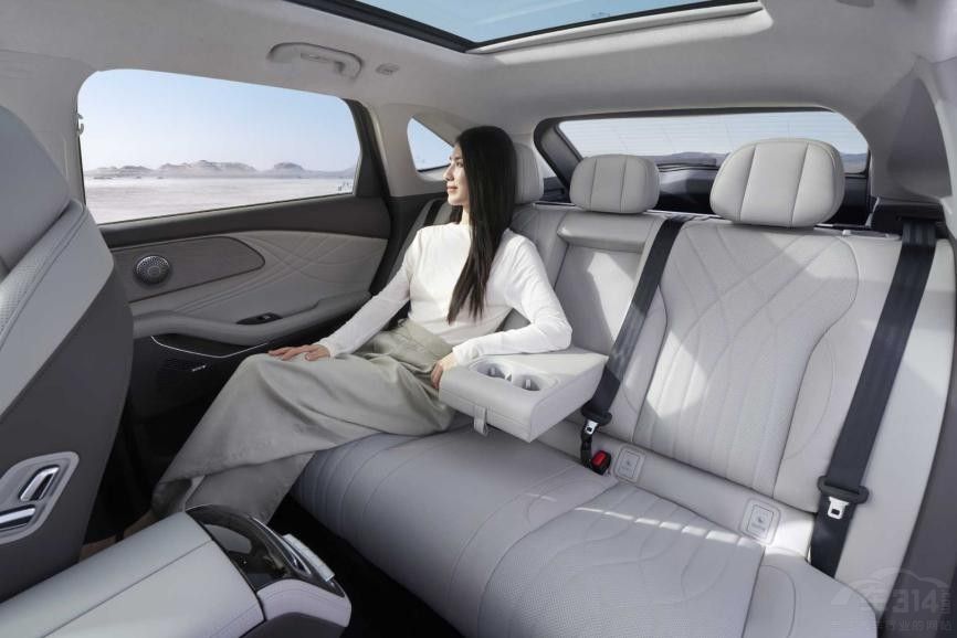 ��;����C-DM����������Ş늻�SUV����