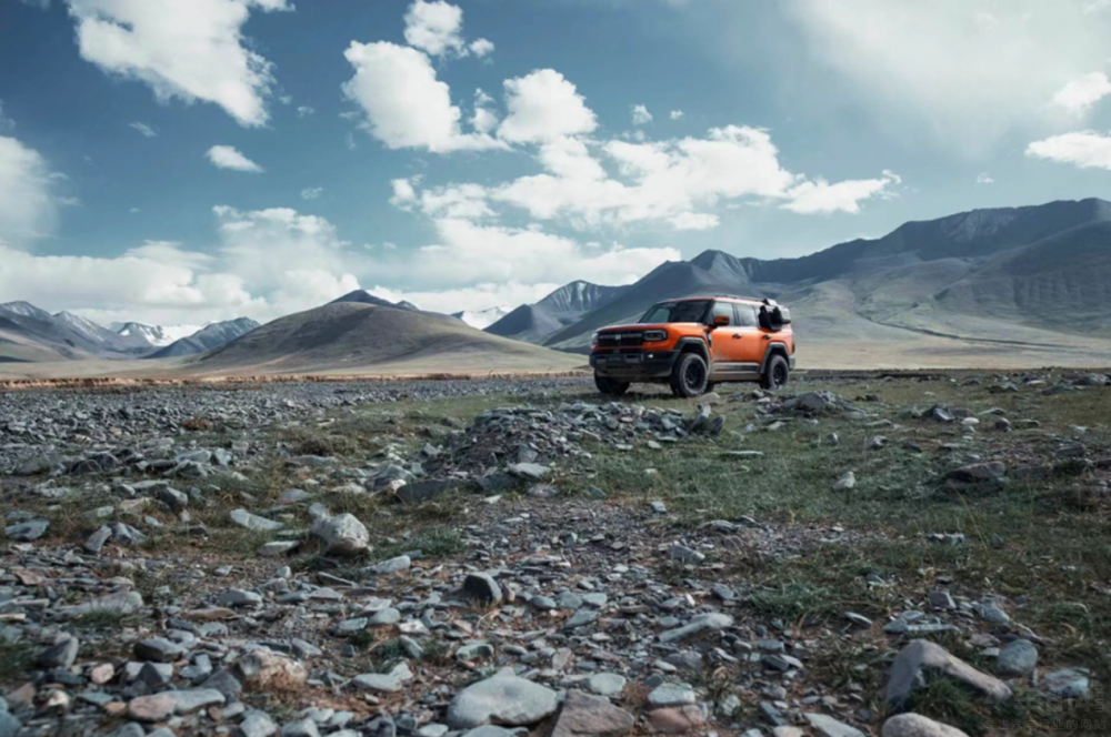 �����AԽҰ�����ˡ���ʽ�^�����v�MG700����