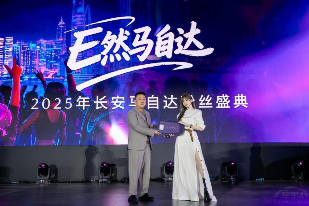 �L(zh��ng)���R���_(d��)�۽zʢ���_Ļ��400 �f(w��n)�Ñ��³�