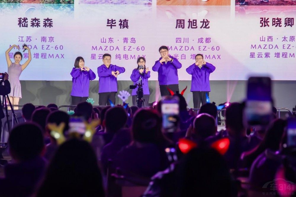 �L(zh��ng)���R���_(d��)�۽zʢ���_Ļ��400 �f(w��n)�Ñ��³�