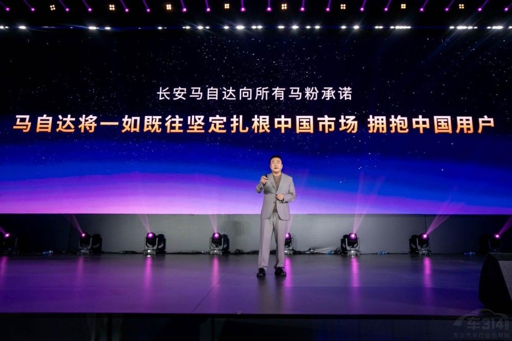 �L(zh��ng)���R���_(d��)�۽zʢ���_Ļ��400 �f(w��n)�Ñ��³�