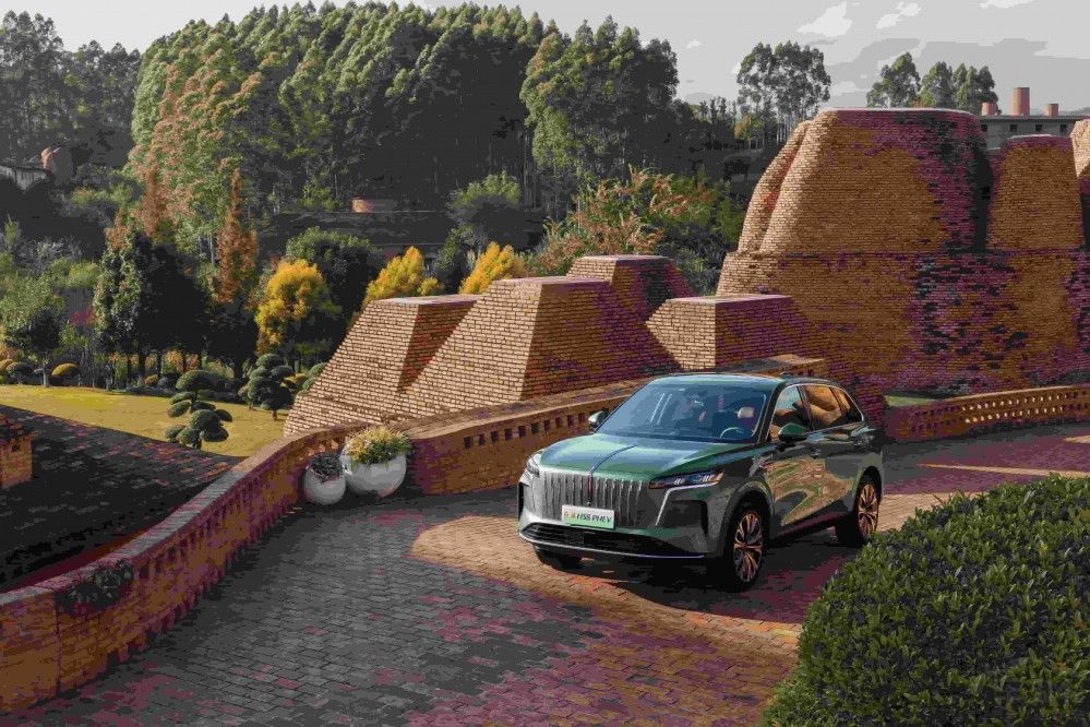 ȫ��һ����������ŞSUV�t��HS6 PHEV����