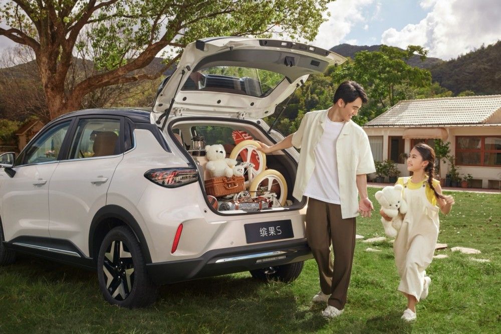 以“繽紛”回應(yīng)60熱愛 繽果家族2025全年熱銷 以“繽紛”回應(yīng)60熱愛 繽果家族2025全年熱銷